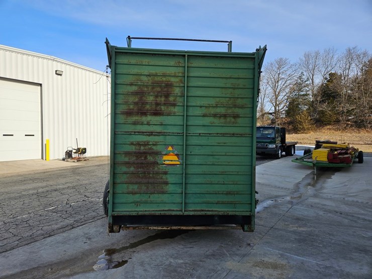 john-deere-100-image-4