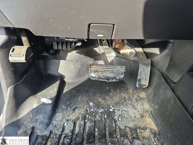 2019-chevrolet-silverado-2500hd-image-19