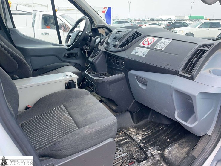 2015-ford-transit-image-21