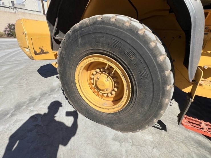 2020-volvo-l70h-image-26