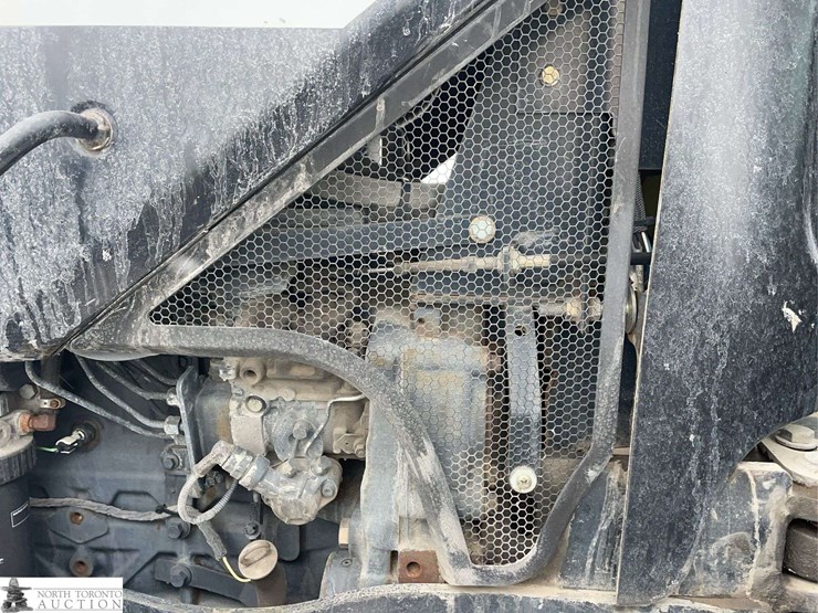 2014-new-holland-tv6070-image-25