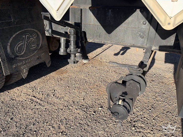 2005-international-5900i-t/a-gardner-denver-kill-truck-image-33