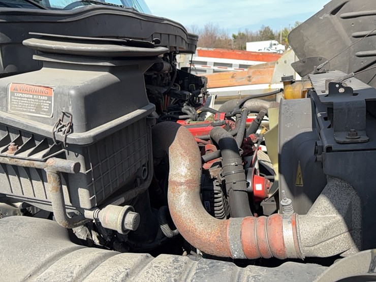 2015-international-durastar-4300-image-23