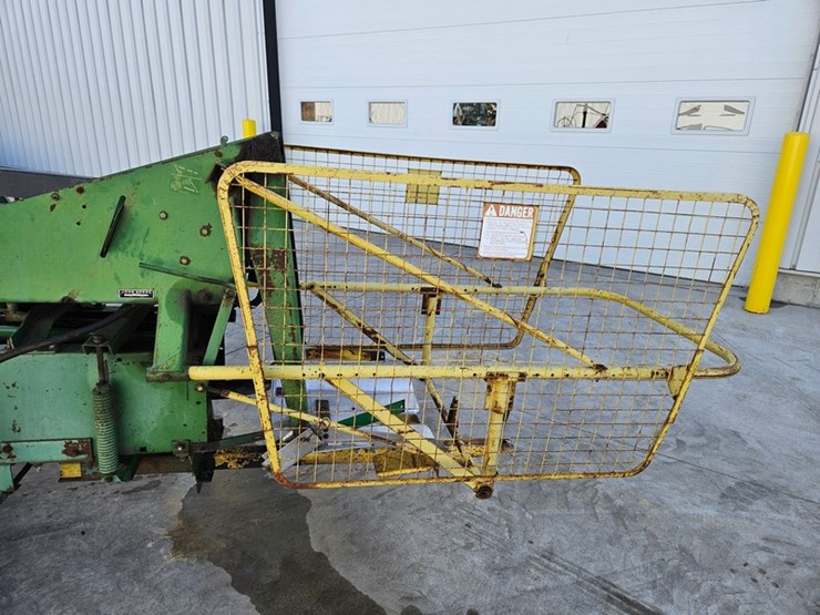 john-deere-327-image-26