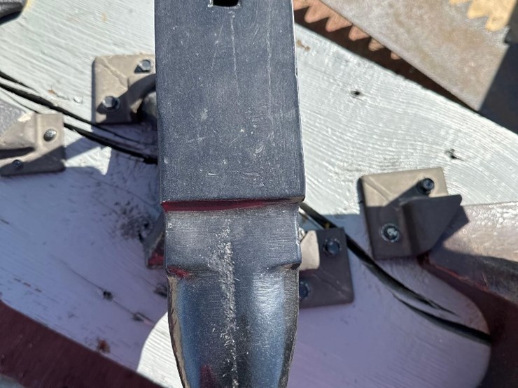 1732---12.5"-x-3"-anvil---from-the-harlan-beer-estate-image-2
