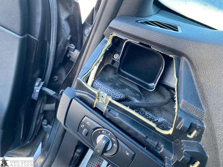 2011-bmw-x5-image-41