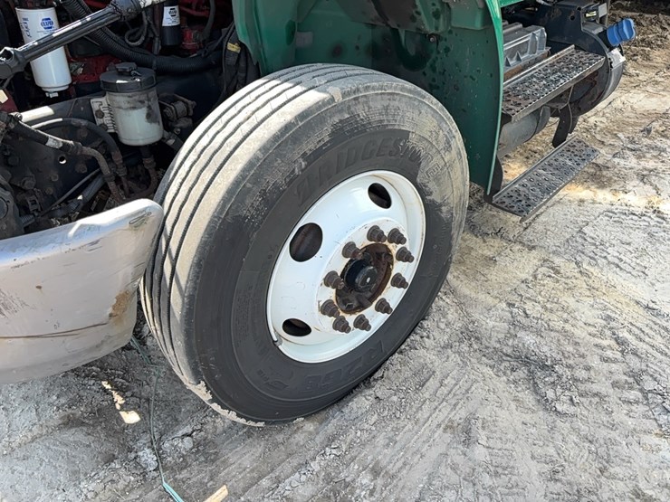 2016-international-durastar-4300-image-15