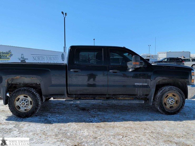 2016-chevrolet-silverado-2500hd-image-7