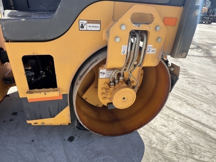 2023-volvo-dd30b-image-13