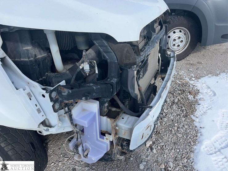 2016-ford-transit-image-16