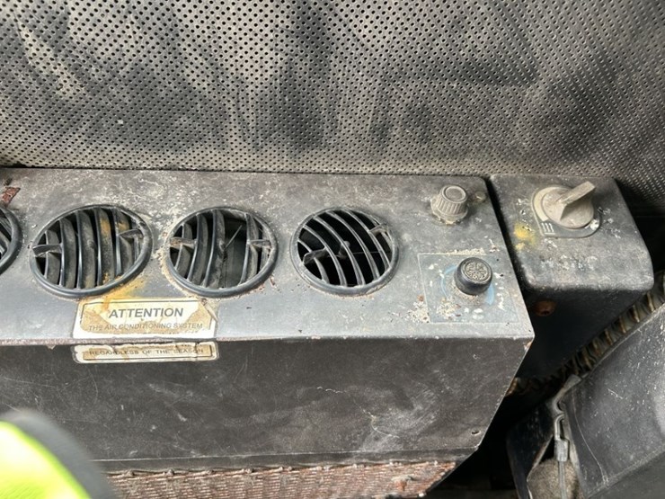 2009-caterpillar-ad55b-image-20