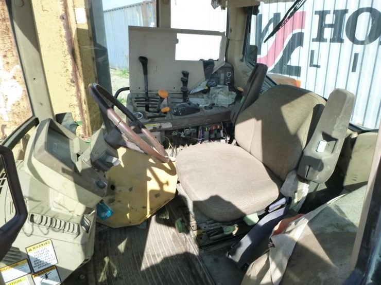 1999-john-deere-6410-image-8