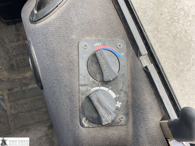 2012-hyster-h70ft-image-16