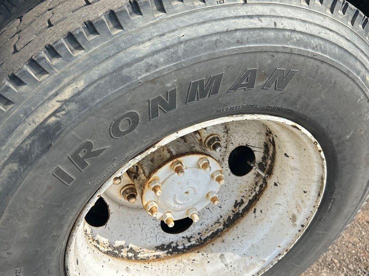 2007-sterling-l9500-image-26