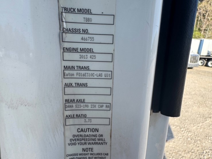 2015-kenworth-t880-image-19