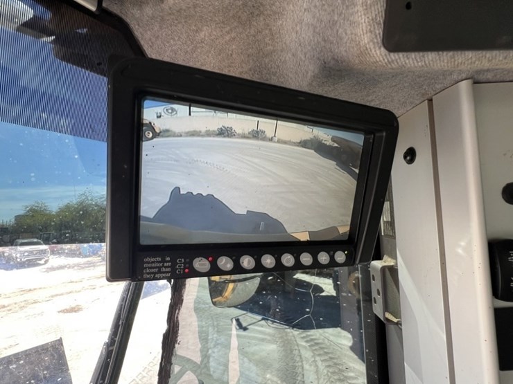 2020-volvo-l70h-image-36