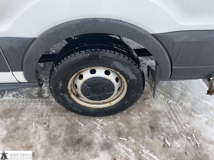 2016-ford-transit-image-9