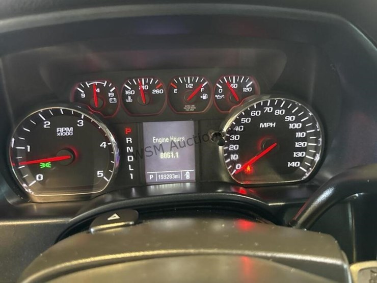 2019-chevrolet-silverado-2500hd-image-17