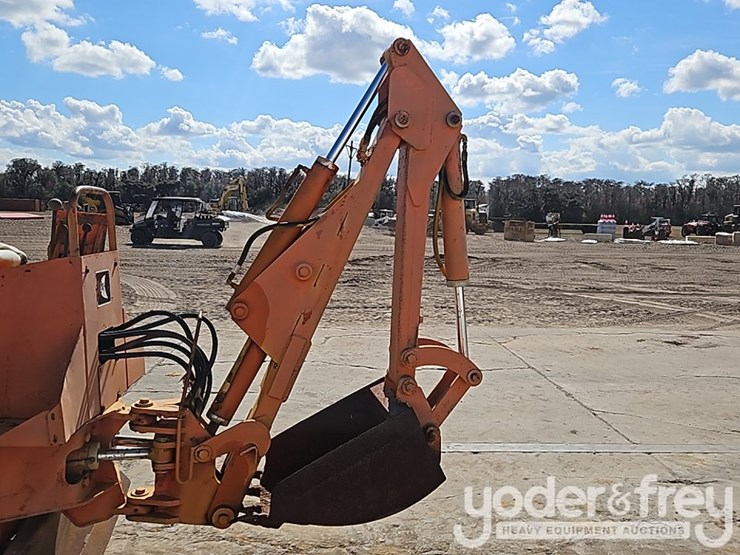 ditch-witch-3210-image-11