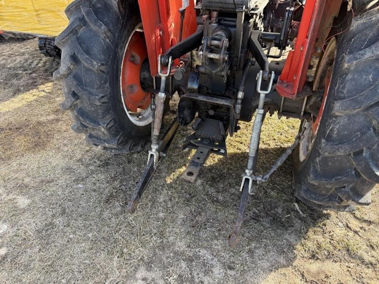 jm-354le-tractor-with-koyker-loader-image-7