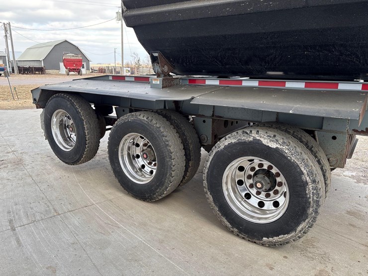 2015-smithco-side-dump-image-22