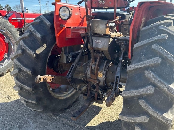 massey-ferguson-180-image-8