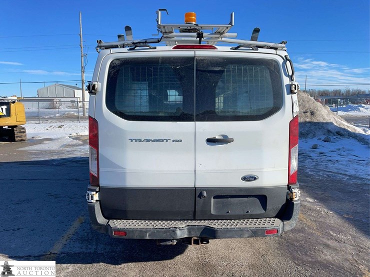 2016-ford-transit-image-4