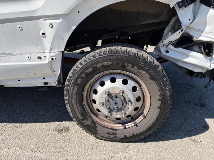 2022-ford-transit-image-8