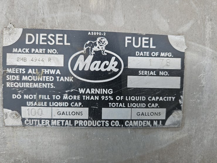 mack-100-gallon-aluminum-fuel-tank,-image-6