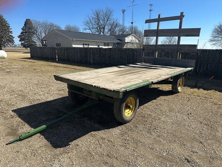 hayrack-7'-x-14'-w/jd-gear-&-hoist-image-4