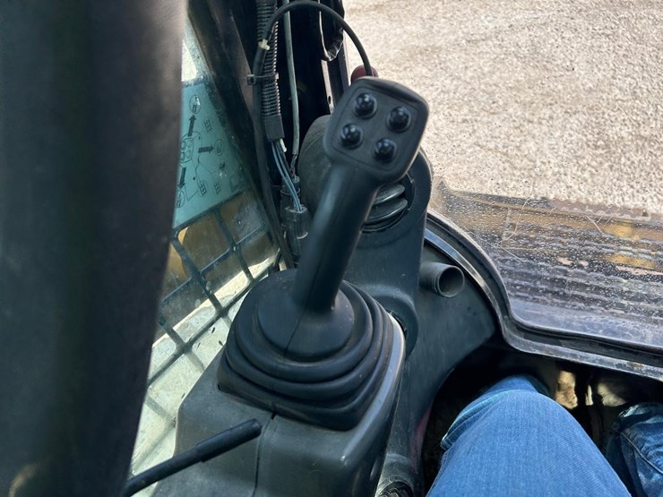 caterpillar-299d2-xhp-image-23