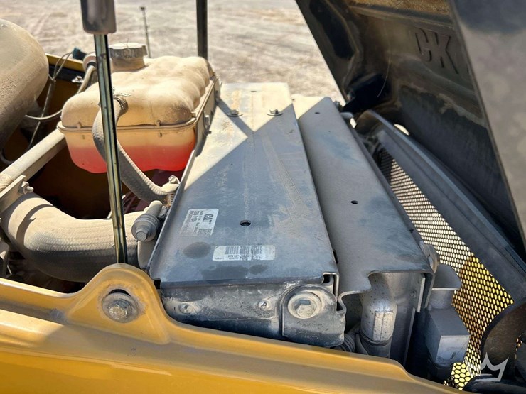 2011-caterpillar-420e-image-9