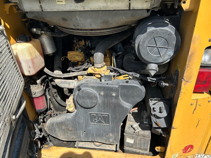 caterpillar-299d2-xhp-image-15