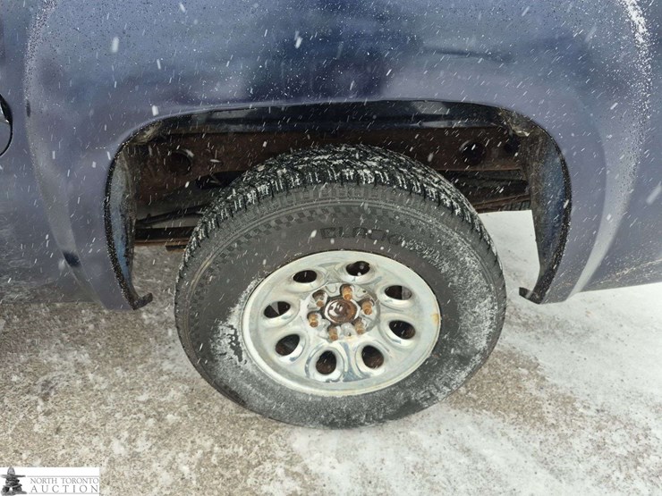 2011-gmc-sierra-1500-image-23