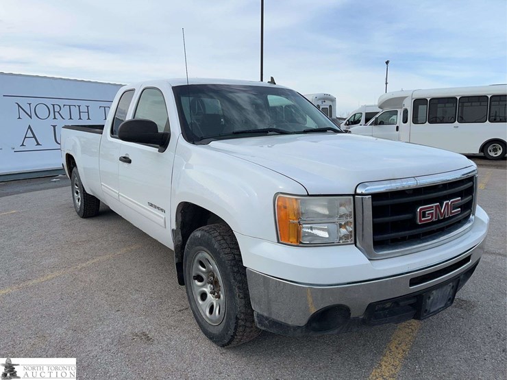 2011-gmc-sierra-1500-image-7
