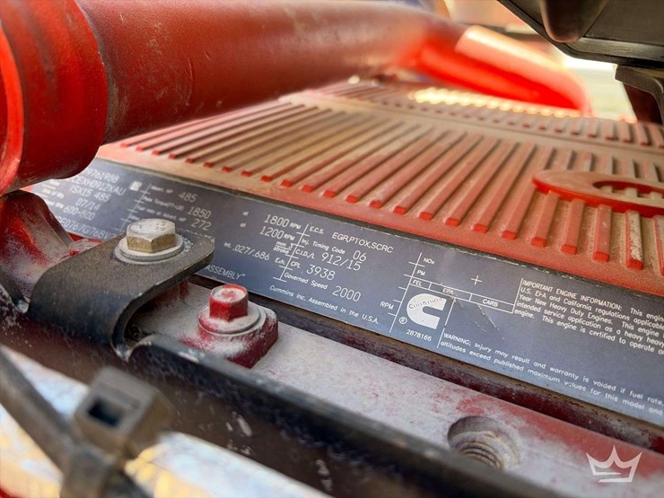 2015-kenworth-t800-t/a-wet-kit-sleeper-cab-truck-tractor-image-23