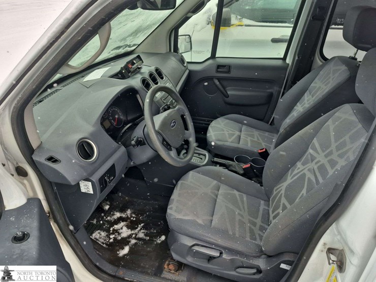 2013-ford-transit-connect-image-8