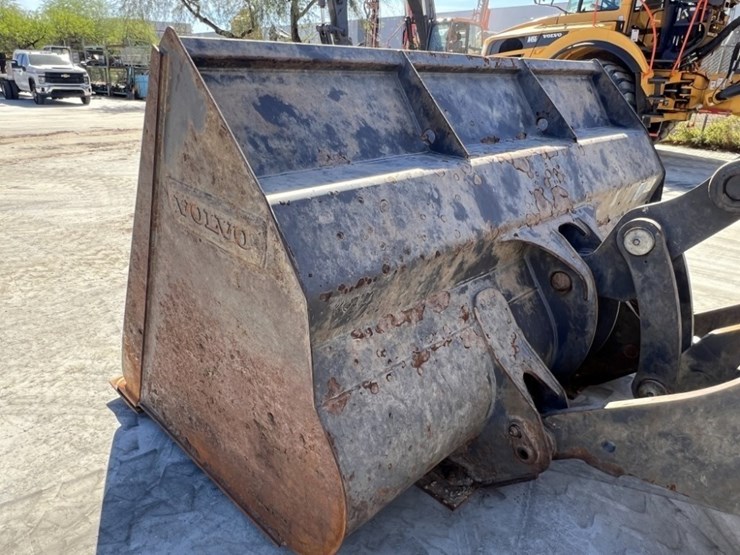 2020-volvo-l70h-image-11