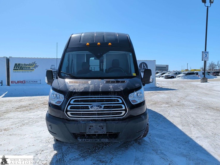 2017-ford-transit-image-8
