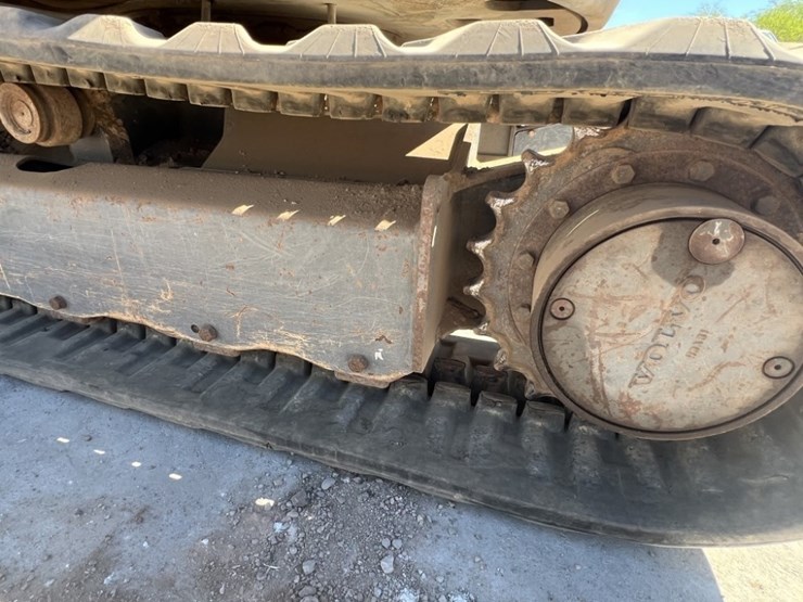 2013-volvo-ecr58-image-18