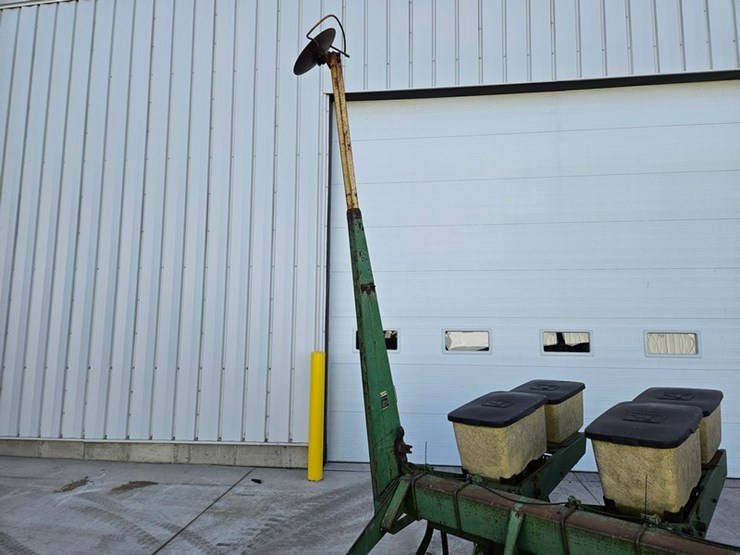 john-deere-7000-image-12