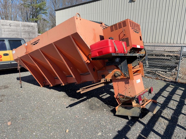 swenson-10'-sand/salt-spreader-image-2