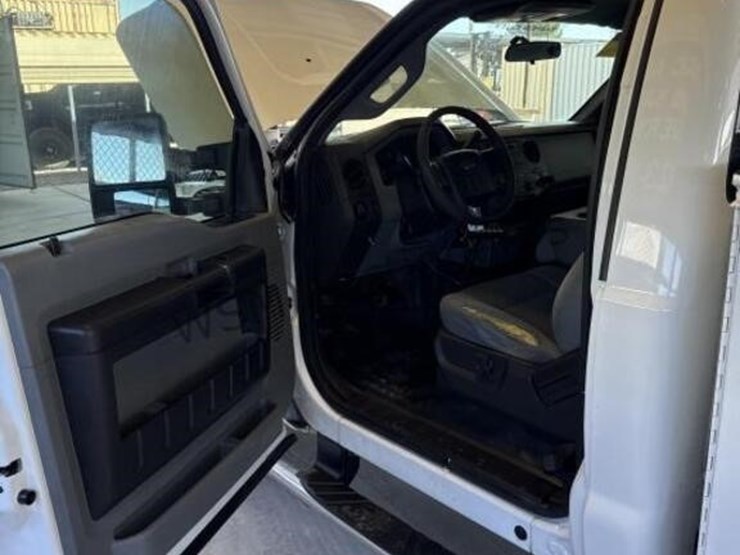 2015-ford-f250-image-23