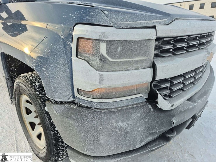 2018-chevrolet-silverado-1500-image-25