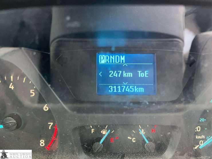 2016-ford-transit-image-12