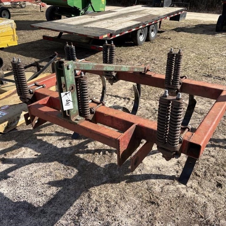 Brillion 7 Shank 3 PT Chisel Plow