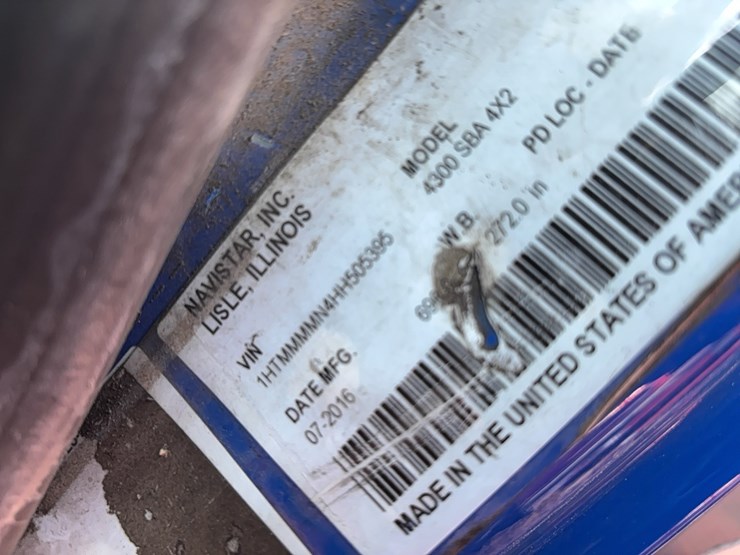 2017-international-durastar-4300-image-17