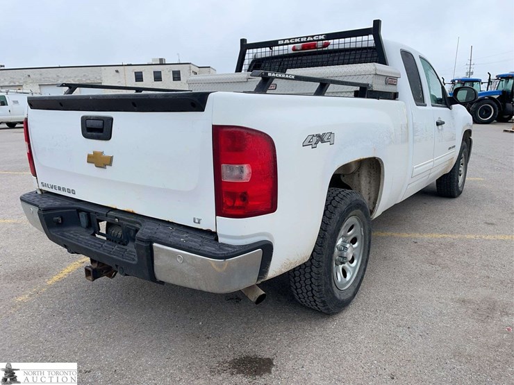 2013-chevrolet-silverado-1500-image-5