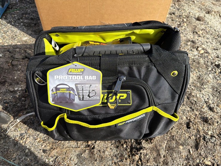 new-2"-x-27'-tuff-tow-ratchet-straps-w/-14"-professional-tool-bag-(-4-pcs)-new-support-equipment-image-1