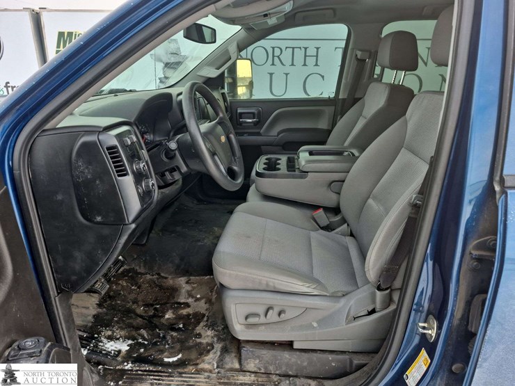 2018-chevrolet-silverado-1500-image-13